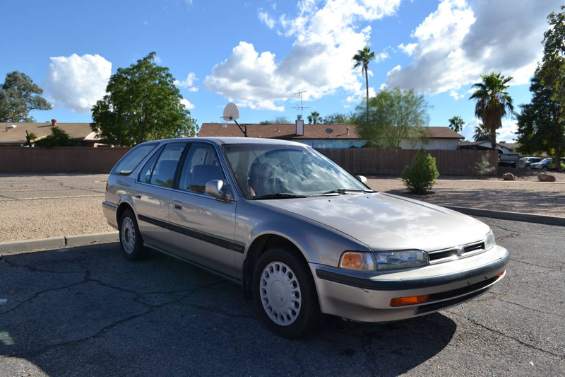 Illustration for article titled At $2,000, Could You Reach an Accord With the Seller of This 1993 Honda Accord LX Wagon?